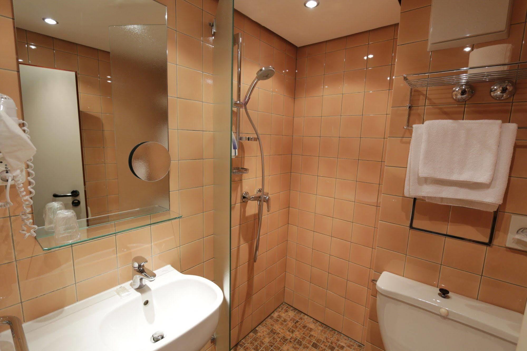 Atelier Hotel Essen-City ภายนอก รูปภาพ